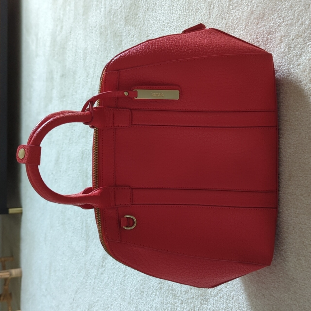 Stunning Kensie purse